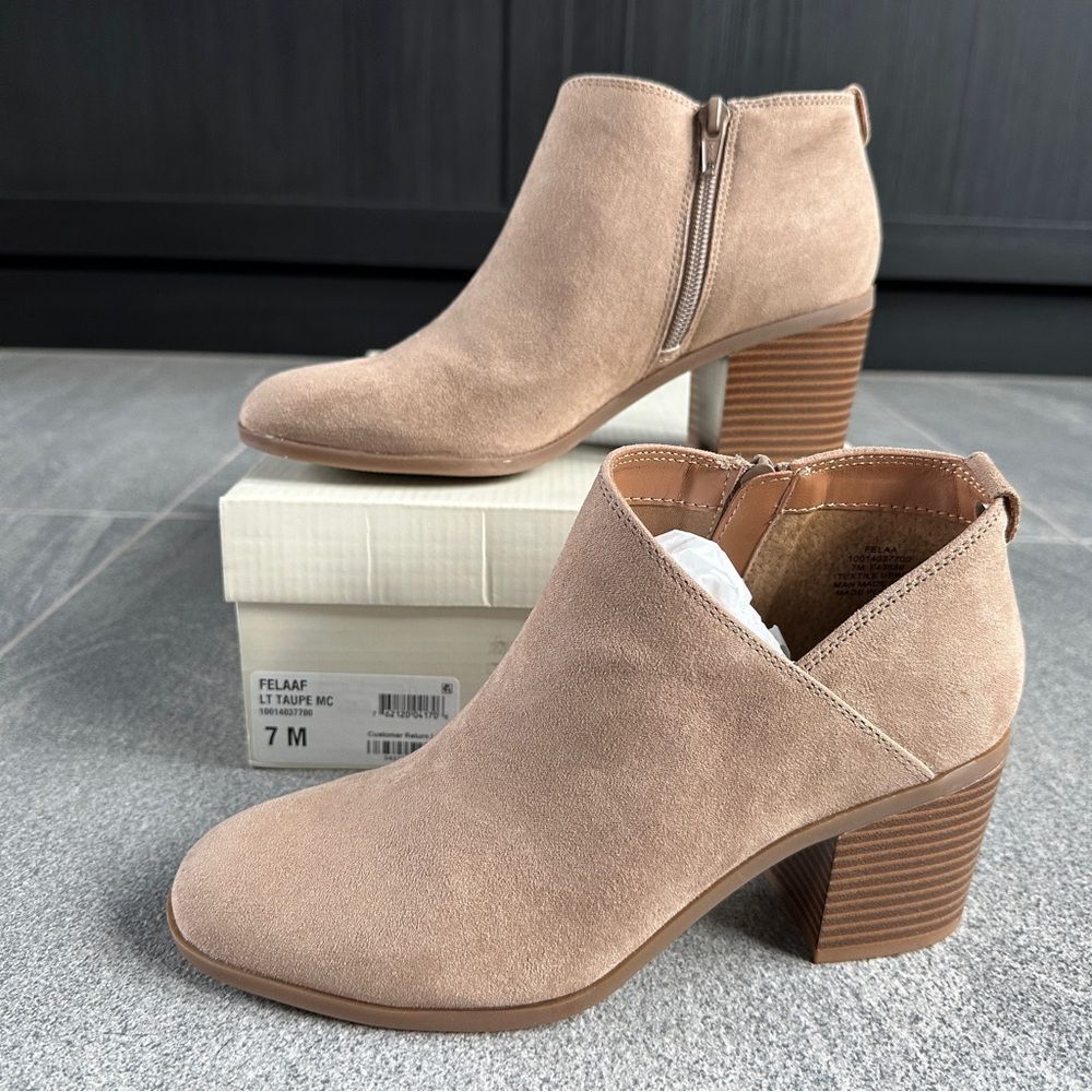 NWB Style & Co Size 7 Taupe Faux Suede Ankle Boots Block Heel Zip Booties - Picture 2 of 13